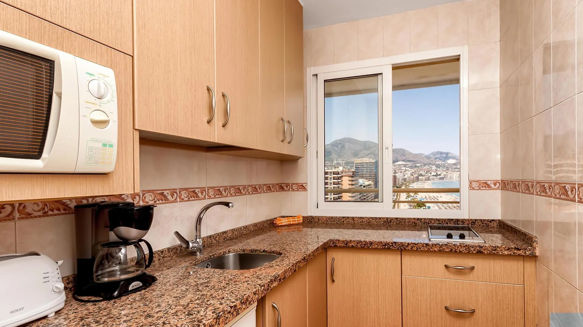 Apartamentos Stella Maris Fuengirola 3*,